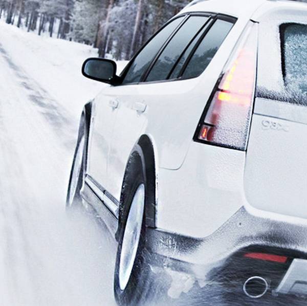 Управление автомобилем зимой: езда по снегу и в гололед  полезные советы - фото