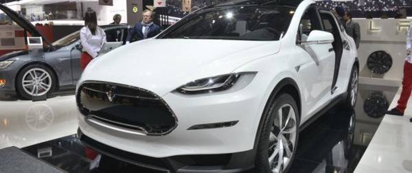 Гендиректор Tesla Motors провёл официальную презентацию кроссовера Model X - фото