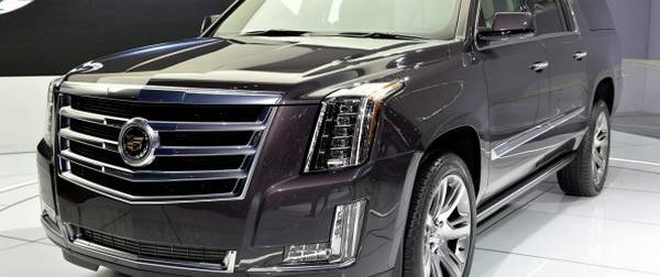 В следующем году Cadillac представит самую мощную версию Escalade с фото